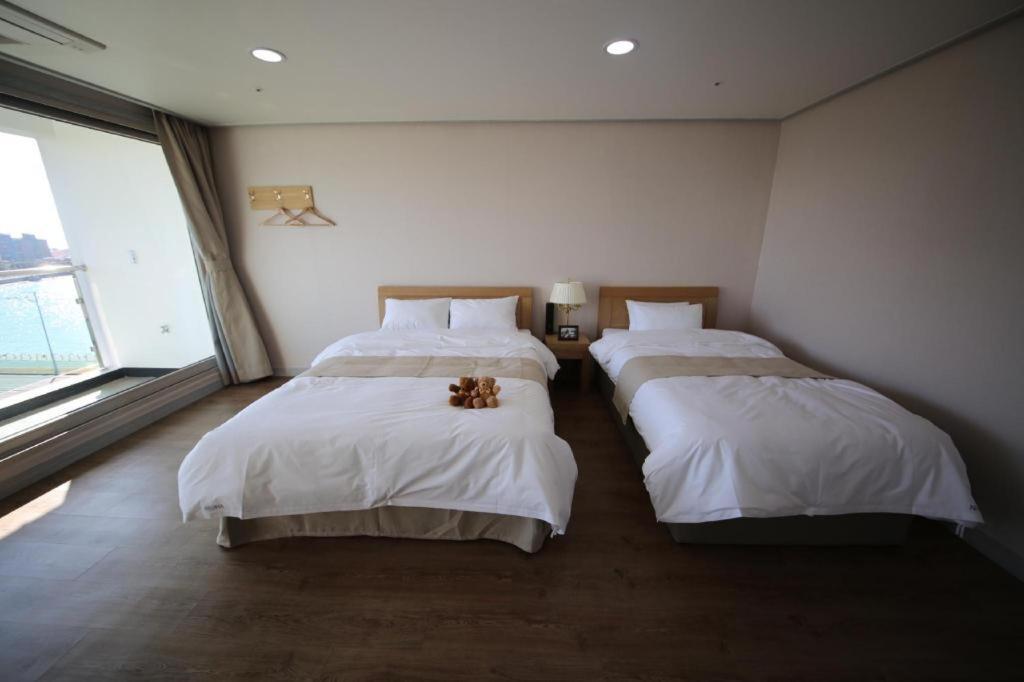 Hotel Aroha Jeju Seogwipo Exterior photo