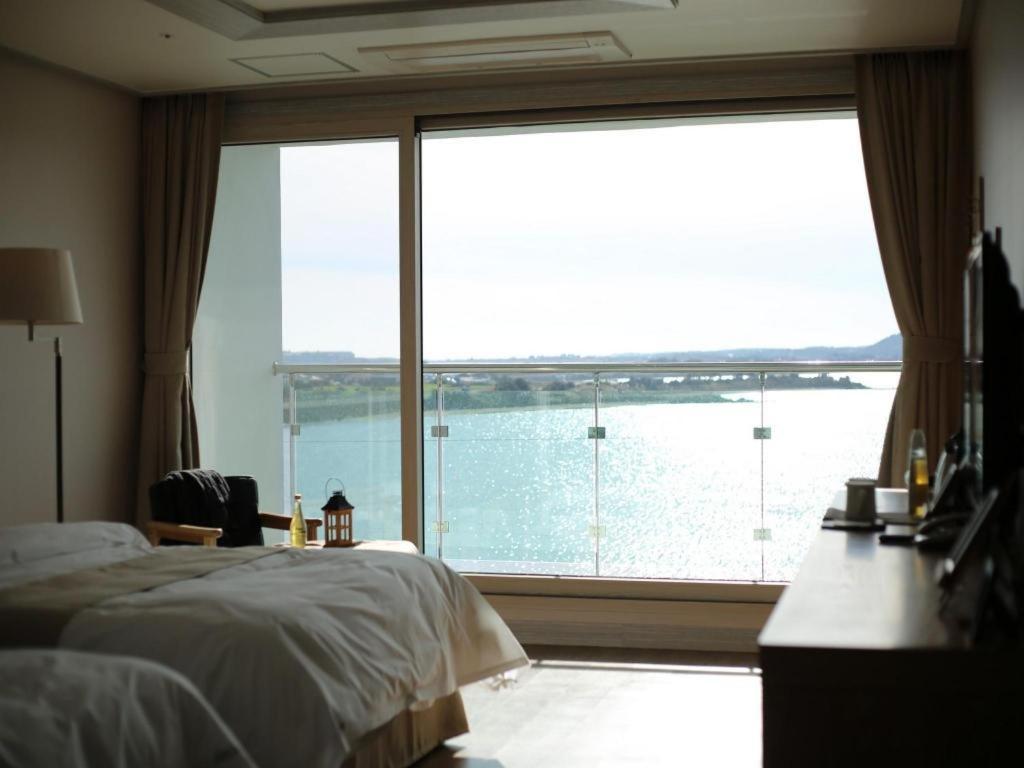 Hotel Aroha Jeju Seogwipo Exterior photo
