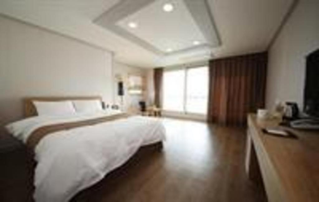 Hotel Aroha Jeju Seogwipo Exterior photo