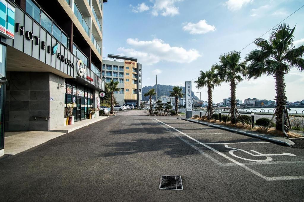 Hotel Aroha Jeju Seogwipo Exterior photo