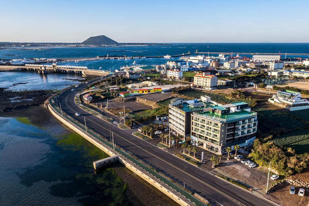 Hotel Aroha Jeju Seogwipo Exterior photo